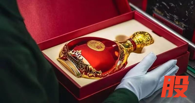 金徽酒半年报的“双面叙事”
